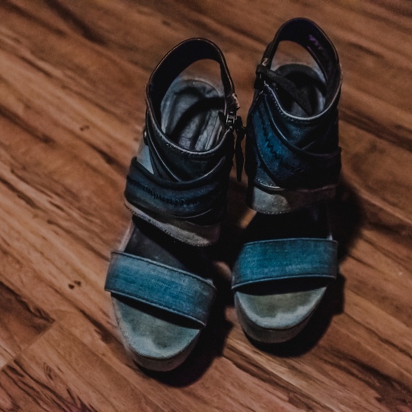 Diesel Denim Wedges - Picture 1 of 4